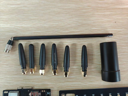 KIT de antenas para uConsole AIO V2 (RTL-SDR/LoRa/GPS/RTC/USB Hub/USB 3.0/RJ45 Ethernet) no incluye la unidad principal uConsole